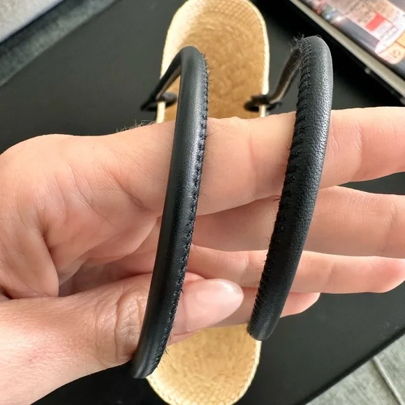 Loewe Small Anagram Basket Bag - Excellent Condition - Picture 6 of 7